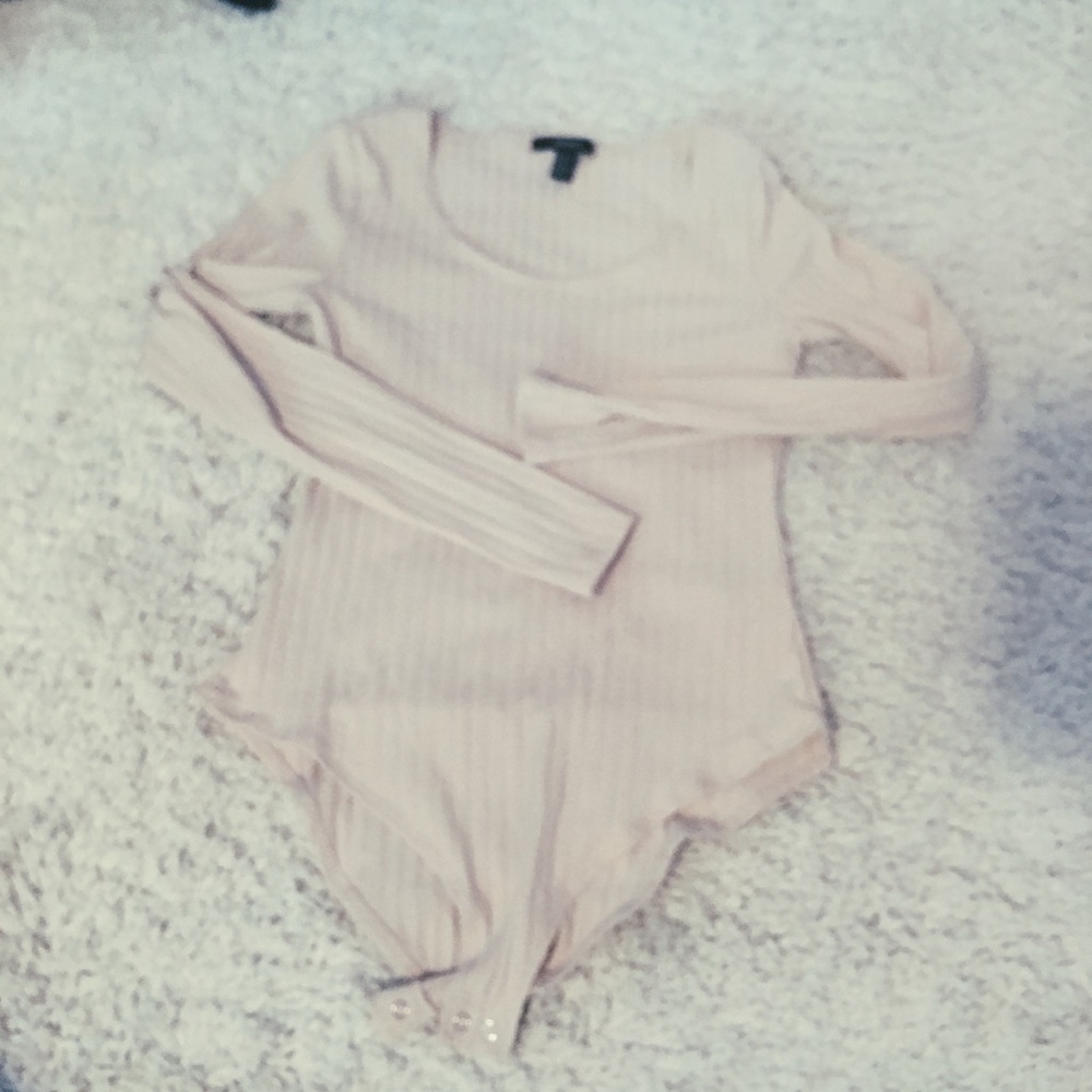 Cute bodysuit <3 (forever21)